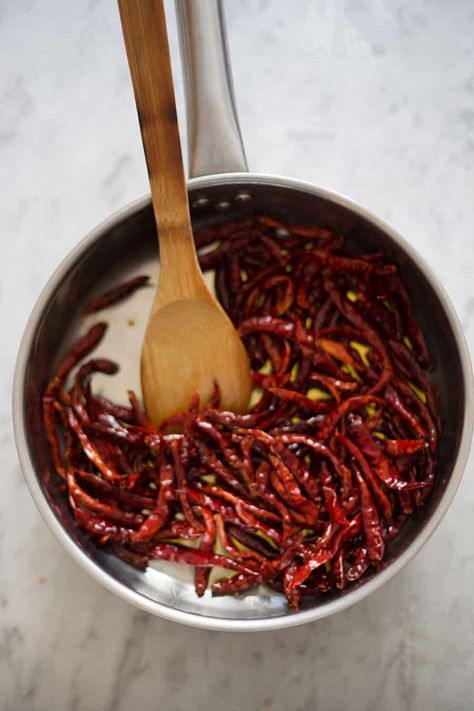 Mexican Oil Chili, Mexican Chili Oil Recipe, Red Chili Oil Recipe, Chile Oil Recipe, Chili Oil Sauce, Chile Oil, Mexican Chilli, Hot Chili Oil, Chili Oil Recipe