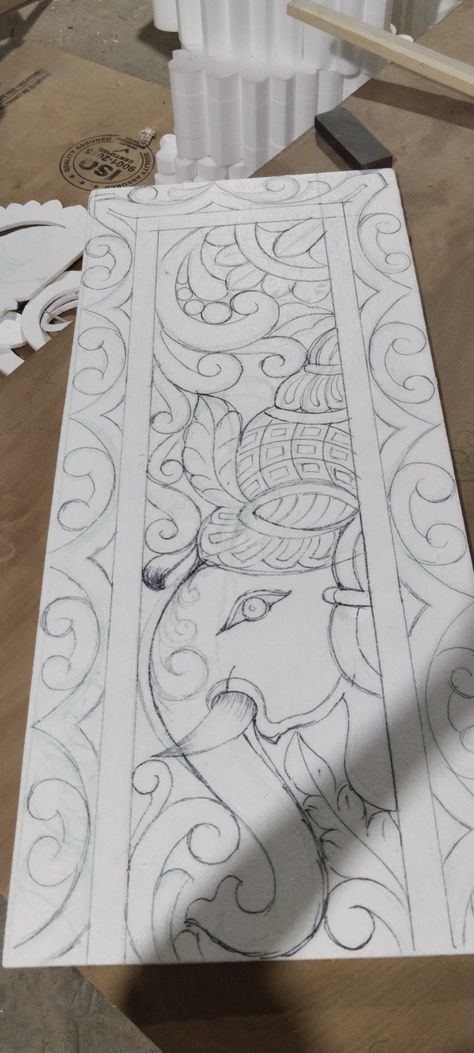 Tanjore Art Sketch, Ganpati Thermocol Decoration, Tharmacol Art Decoration Wall, Drawing For Home Decor, Lippan Art Sketch, Thermocol Painting Ideas, Lippan Art Design Drawing Sketch, Kalamkari Art Paintings, Pichwai Paintings Outline