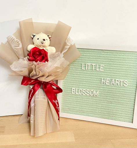 Spoil yourself or someone special with our charming bouquet and cute teddy bear combo from Little Hearts Blossom #bouquetflower #boston #florist #giftideas #gift #flowers #cutegifts #bouquetofflowers #etsyshop #etsysmallbusiness #etsy #massachusettsbouquet #bostonbouquet #bostonflorist #massachusetts #bouquet #fyp #fypシ #teddybear🐻 Bouquet With Teddy Bear, Satin Ribbon Bouquet, Teddy Bear Bouquet, Bag Bouquet, Single Bouquet, Bear Bouquet, Ribbon Flowers Bouquet, Gift Flowers, Mini Bouquet