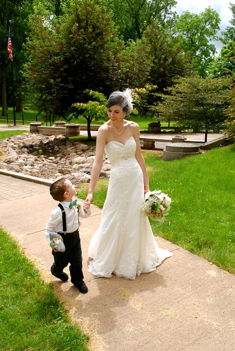 I want this picture with my ring bearer, flower girl and my husband with both... please and thanks Ring Bearer And Bride Pictures, Ring Bearer Son Of Bride And Groom, Wedding Photos With Ring Bearer, Ring Bearer Photo Ideas, Wedding Photos With Son, Bride And Ring Bearer Pictures, Ring Bearer Pictures, Bride And Ring Bearer, Ideas For Wedding Party