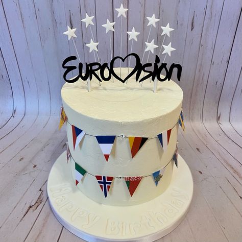 Vanilla sponge with vanilla buttercream frosting, Eurovision logo and flags. Eurovision Cake Ideas, Eurovision Themed Party, Eurovision Party Decorations, Eurovision Cake, Eurovision Party Ideas, Eurovision Party Food, Eurovision Logo, Eurovision Party, Dachshund Birthday