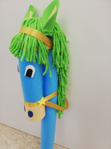 Pin on caballito Pool Noodle Horse, Diy Wood Furniture Ideas, Kitchen Island Ikea, Pool Noodle Crafts, Wood Furniture Ideas, Diy Wood Furniture, Stick Horses, Western Theme Party, Horse Birthday