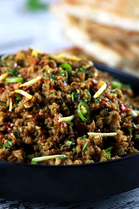 Authentic Indian Minced Meat Qeema - This authentic Indian minced meat Qeema recipe is so delicious, it'll become a regular at your house!! And nothing's better than the fact that you make it within 20 minutes!! | ScrambledChefs.com Beef Mince Recipes, Qeema Recipe, Keema Recipes, Minced Beef Recipes, Minced Meat Recipe, Tandoori Masala, Mince Recipes, Minced Meat, Think Food