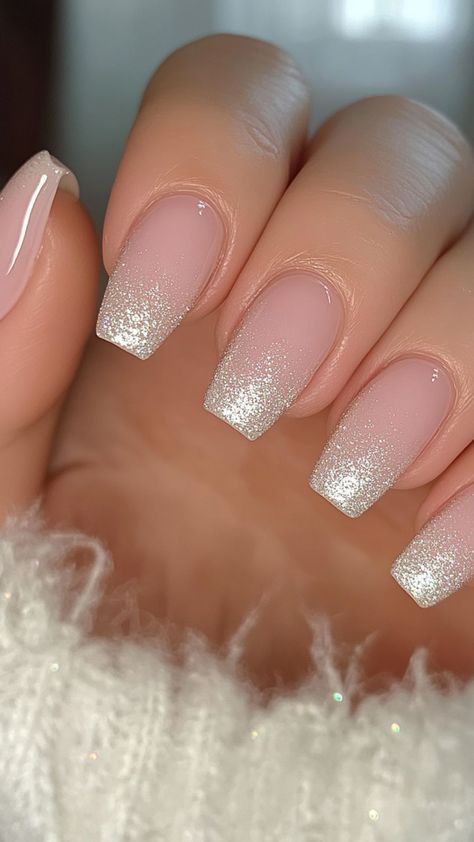 Classic And Elegant Nails, Special Nail Design, Glittery Tips Nails, Nails French Tip Sparkle, Sparkle Tips Nails, Glitter Nails With French Tip, Nails French With Glitter, Nails With Blue Dress, French Tips Sparkle