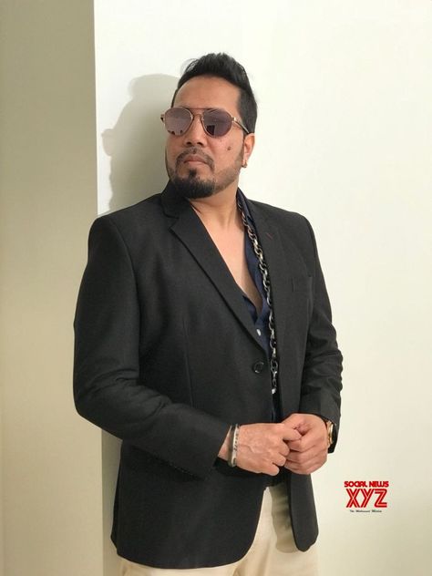 Mika Singh, Pretty Wallpapers, Mumbai, Singers, Musician, Suit Jacket, Hollywood, Concert, Celebrities