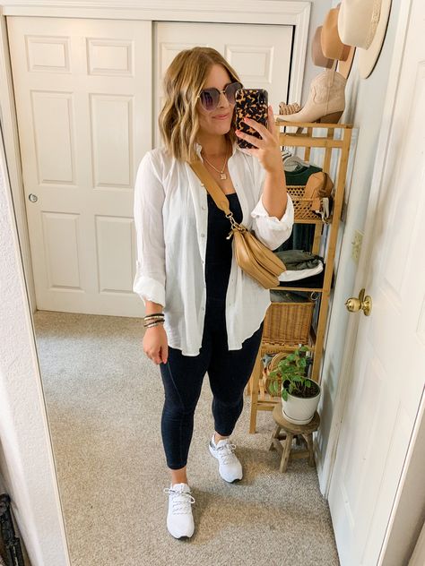 Casual Headband Outfit, Outfits For Late 20s Women, Oversize Top Outfit, Casual Millennial Outfit, Summer Mom Outfits Midsize, Mid Size Comfy Outfits, Mom Looks Casual Summer, Casual Midsize Outfits Spring, Curvy Casual Outfits Spring