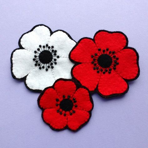 Poppies PDF Pattern Felt Flower Sewing Tutorial and | Etsy Poppy Flower Embroidery, Beaded Poppy, Poppy Template, Poppy Tutorial, Flower Sewing, Felt Flowers Patterns, Poppy Craft, Poppy Brooches, Poppy Pattern