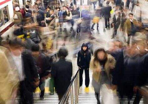 Motion Blur Photography, Alone In A Crowd, Tokyo Photography, Office Photos, Blur Photography, Slow Shutter, Office Worker, Normal Girl, Motion Blur