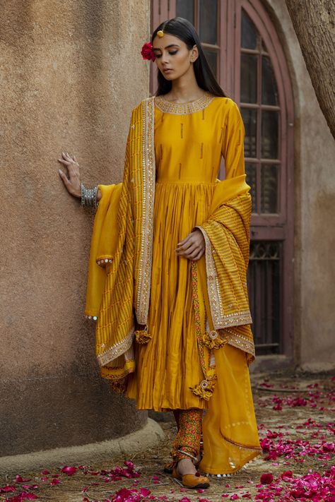 Buy Silk Chanderi Anarkali Set by Punit Balana at Aza Fashions Yellow Anarkali, Punit Balana, Silk Anarkali, Women Kurta, Anarkali Kurta, Sharara Set, Embroidered Neckline, Kurta With Pants, Silk Dupatta