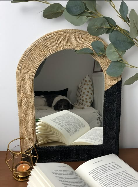 Mirror Decor Diy Frame, Diy Wall Mirror Decor, Rattan Mirror Diy, Diy Rattan Mirror Frame, Boho Mirror Makeover, Rectangular Mirror Decor Diy, Boho Mirror Frame, Upcycling Mirrors Frame Ideas, Frame Mirror Diy