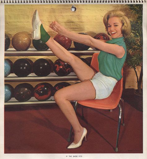 Bowling Outfit, Bowling Center, Bowling League, Vintage Bowling, Vintage Calendar, Bowling Balls, Vintage Blog, Bowling Alley, Going Green