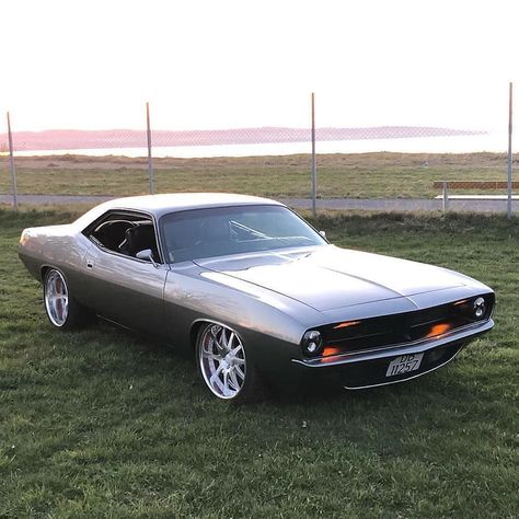 '70 Plymouth Cuda Owne Baracuda Car, Plymouth Muscle Cars, Plymouth Cuda, Dodge Muscle Cars, Mopar Cars, Mopar Muscle Cars, Plymouth Barracuda, Cool Vans, Custom Muscle Cars