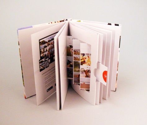 Popup Book Design, Interactive Zine, Interactive Book Design, Pop Up Book Design, Creative Book Design, Pop Up Books, Popup Book, 3d Book, Book Design Inspiration