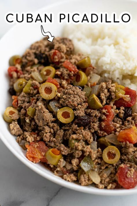 Cuban Meat Recipes, Cuban Beef Picadillo, Ground Pork And Beef Recipes, Picadillo Recipe Cuban, Picadillo Cubano, Ground Pork Recipes Easy, Cuban Picadillo Recipe, Cuban Picadillo, Beef Picadillo