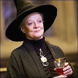 I’m so so sad 😭 Rest in Peace Legend. We will not see your like again, on stage or screen ❤️ #maggiesmith #hogwarts Professor Mcgonagall, Harry Potter Book Covers, Hogwarts Professors, Very Potter Musical, Maggie Smith, Hogwarts Aesthetic, Harry Potter Actors, Goblet Of Fire, Harry Potter Crafts