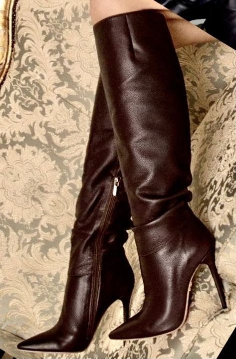 00s Mode, Fall Heels, Zipper Heels, Aesthetic Shoes, Womens Knee High Boots, Pretty Shoes, Dream Shoes, Heel Boots, Thigh High Boots