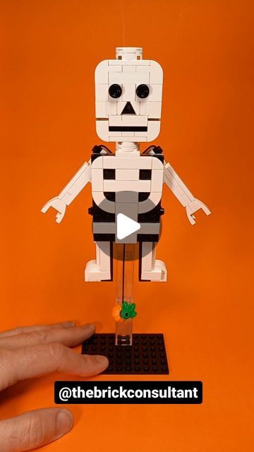 Lego Skeleton, Lego Halloween, Lego Inspiration, Lego Toy, Skeleton Halloween, Halloween Skeletons, Guinness, Puppets, Skeleton