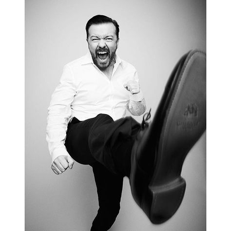 Medical Portrait, Foreshortening Poses, Architect Portrait, Best Friend And Lover, Ricky Gervais, Actor Headshots, Studio Photography Poses, Personal Branding Photoshoot, Photography London