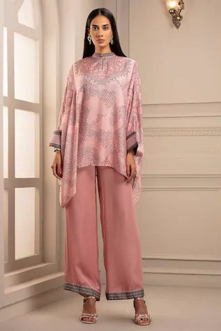 Beaded Motifs, Rajdeep Ranawat, Blush Fabric, Kaftan Tunic, Diwali Outfits, Short Kaftan, Short Kurta, Glamorous Style, Color Blush