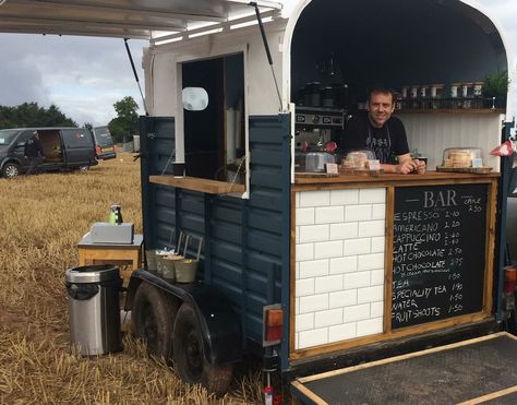 Horse Box Food Trailer, Mobile Horse Trailer Coffee Bar, Horse Trailer Turned Coffee Bar, Horse Trailer Coffee Stand, Food Truck Renovation, Horse Float Coffee Van, Horse Box Food Truck, Horsebox Coffee Shop, Horse Box Coffee Shop