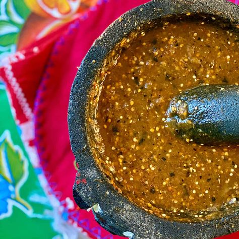 Salsa Brava! Chile Piquin! Red Chile Pork, Spicy Salsa Recipe, Easy Chile, Salsa Canning Recipes, Salsa Brava, Red Chile Sauce, Chile Recipes, Chile Sauce, Mexican Kitchens