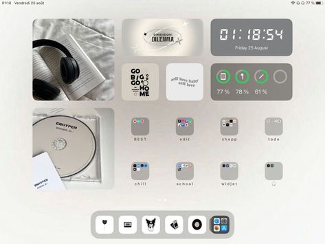 Ipad Widgets Aesthetic Ideas, Aesthetic Ipad Homescreens, Ipad Wallpaper Aesthetic Layout, Ipad Widgets Ideas Aesthetic, Ipad Homescreen Inspo Aesthetic, Homescreen Layout Tablet, Customizing Ipad Homescreen, Ipad Widget Setup, Tablet Layouts Aesthetic