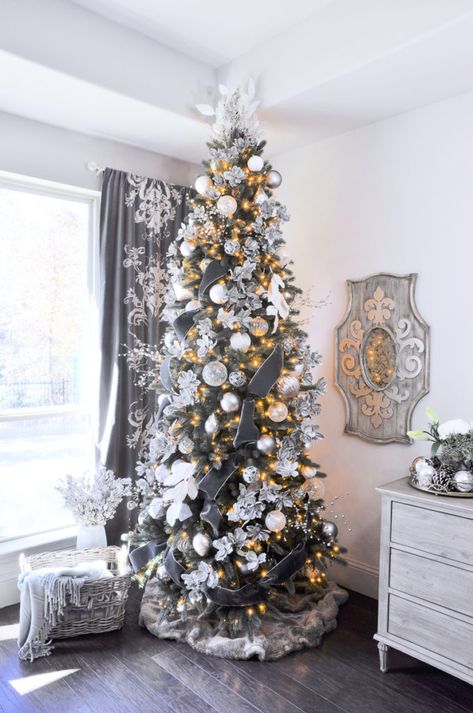 Holiday Home Showcase - Decor Gold Designs Christmas Tree Inspiration White, Gray Christmas Tree, Grey Christmas Tree, Grey Christmas, Plaid Christmas Tree, Christmas Tree Inspiration, Christmas Decorations Living Room, White Christmas Trees, Ribbon On Christmas Tree