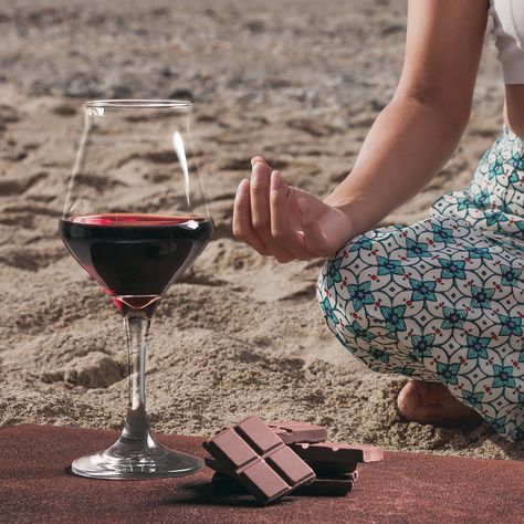 Wine Yoga, Wine Pairing Dinner, Yoga On The Beach, Night Yoga, Meditation Studio, Yoga For Balance, Wine Painting, Yoga Retreats, Yoga Body