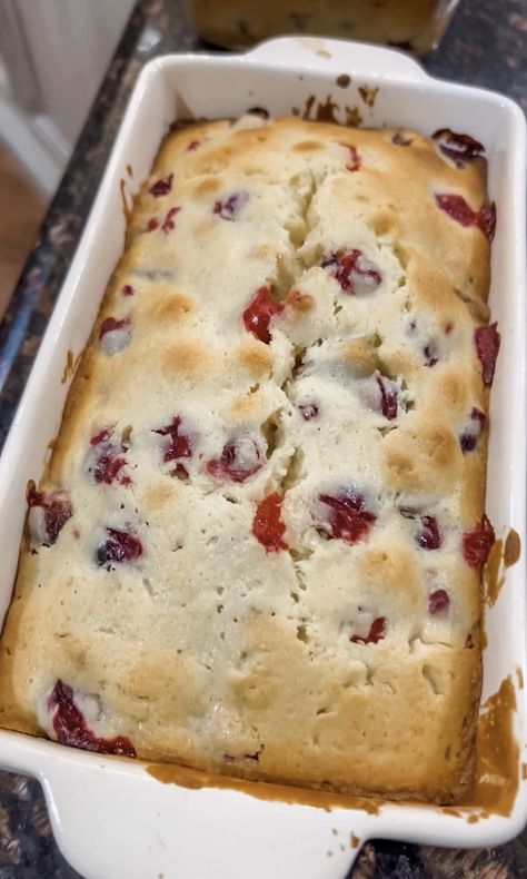 Cranberry Pecan Cheesecake Bread - Crazy Busy Mama Cranberry Quick Bread, Cheesecake Bread, Cranberry Nut Bread, Pecan Cheesecake, Holiday Bread, Cranberry Bread, Nut Bread, Cranberry Recipes, Holiday Meals