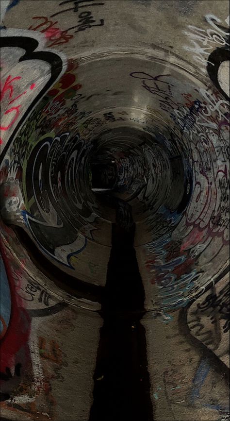 spooky Lost Core Aesthetic, Urban Decay Aesthetic, Creepycore Aesthetic, Obscure Aesthetic, Graffiti Tunnel, Trash Aesthetic, Cool Graffiti, Skateboard Aesthetic, Grunge Pictures