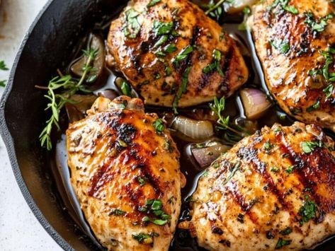 A Taste of Tradition: Delaware’s Flavor-Packed Balsamic Chicken Recipe for Every Occasion - NewsBreak Easy Balsamic Chicken, Balsamic Chicken Recipe, Bbq Chicken Wings Recipe, Cider Donuts Recipe, Balsamic Chicken Recipes, Greek Pasta Salad Recipe, Balsamic Marinade, Balsamic Glazed Chicken, Recipes With Chicken And Peppers