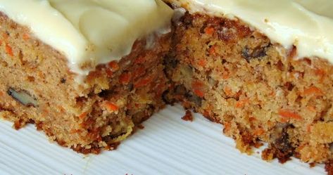 A small carrot cake just the right size for a small family. Single Layer Carrot Cake Recipe, Carrot Cake Recipe Homemade, Small Batch Baking, Square Cake Pans, Carrot Cake Recipe, Cooking For Two, Glass Baking Dish, Small Cake, Fall Desserts