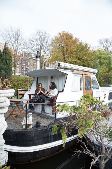 Houseboat Tour in Amsterdam Canal | Apartment Therapy Living On A Boat Houseboats, Boats To Live On, Living On Boat, Canal Boat Living, Boat Living Interior, Live On A Boat, Living In A Boat, House Boat Remodel, House Boat Living