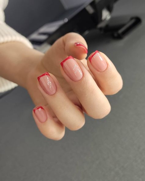 Red French Nails Short, French Nails Cortas, Red French Nails, Red French Tip Nails, Red Nail Theory, Nail Theory, Short Summer Nails, Old Money Nails, Red French Tip