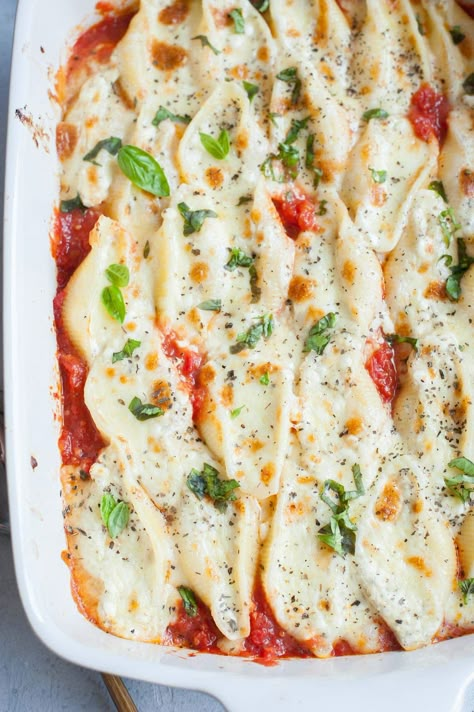 Cottage Cheese Stuffed Shells Cottage Cheese Manicotti, Manicotti Recipe With Cottage Cheese, Cottage Cheese Stuffed Shells, Manicotti With Cottage Cheese, Stuffed Shells Cottage Cheese, Stuffed Shells With Cottage Cheese, Stuffed Shells Recipes, Cheese Recipes Easy, Cottage Cheese Dinner