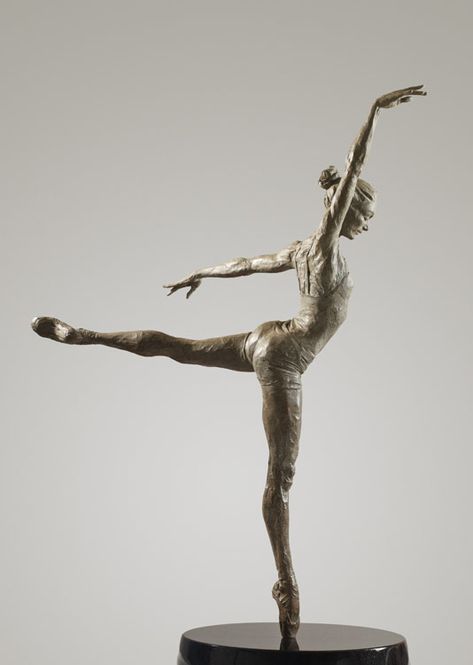 Paige Bradley, Sculptures Sur Fil, Marble Sculpture, Portrait Sculpture, Wire Sculpture, Dance Art, Bronze Statue, Figurative Sculpture, Handstand