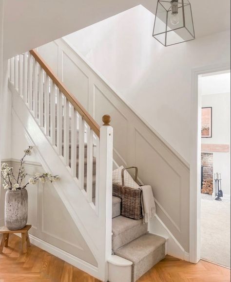 Stair Panelling With Bannister, Staircase With Paneling, Stairs Wood Panelling, Shaker Stair Panelling, New Build Staircase Ideas, Two Tone Bannister, Stair Panelling Ideas Modern, Wood Panelling Staircase, Panelling On Staircase