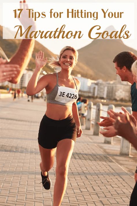 Marathon Outfits For Women, Marathon Running Outfits For Women, Marathon Outfit Women Race Day, Marathon Outfit Women, Marathon Running Outfit, Running Outfits For Women, Marathon Outfit, Marathon Tips, Race Day Outfits