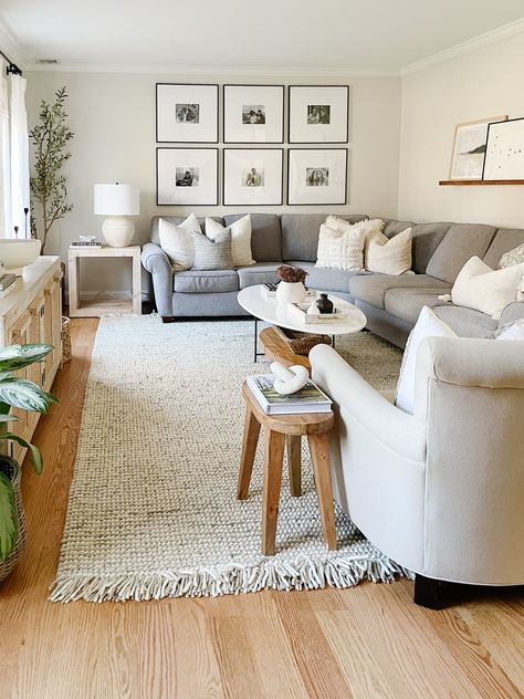 Gray Sectional Living Room, Gray Sofa Living, Grey Sofa Living Room, Grey Couch Living Room, Living Room Decor Gray, Beige Living Rooms, Neutral Living Room, Decoration Inspiration, Decor Home Living Room