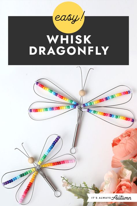 Easy! Whisk dragonfly. Wire Craft, Whisk Dragonfly, Dragon Fly Craft, Fly Craft, Summer Craft, Diy Dollar Store Crafts, Cadeau Diy, Dragon Fly, Wire Crafts