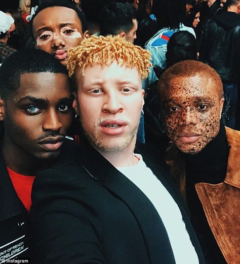 Boys on tour: Shaun Ross (center) has gone viral with this photo alongside other models Ra... Men Afro, Shaun Ross, Unique Faces, Hacks Videos, Beautiful Picture, People Of The World, African Beauty, Interesting Faces, Black Beauty