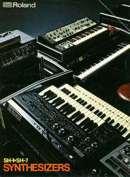 Roland Synthesizer, Music Production Equipment, Vintage Synth, Recording Studio Design, Electro Music, Home Recording Studio, Retro Gadgets, Music Tech, Music Technology