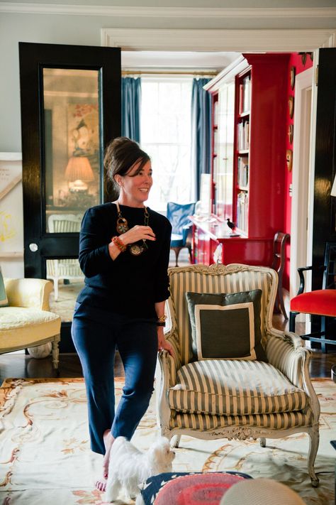 Fashion Designer Kate Spade at Home in New York City Rest in Peace, Kate Spade #davisandcoILREwillmissyou #Katespadeloveandpeace #katespadegonetoosoon Kate Spade Home, Kate Spade Decor, Molding Detail, Andy Spade, New York Brownstone, City Living Room, Eclectic Chic, A Beautiful Soul, Striped Chair