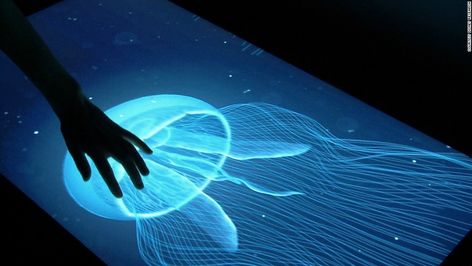 Alternativas tecnológicas y artísticas para tocar lo intocable Touch Screen Design, Image Film, Projection Mapping, Future Tech, Technology Design, Futuristic Technology, To Infinity And Beyond, Cool Tech, Future Technology