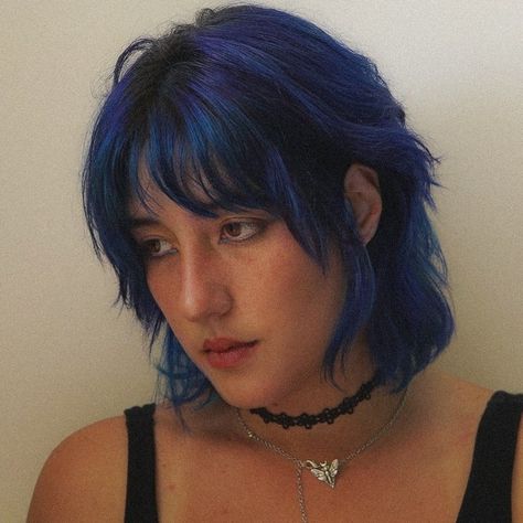 Blue mullet alt girl  goth wolf hair cut Andro Hair, Blue Mullet, Corte Shaggy, Midnight Blue Hair, Blue Hair Aesthetic, Short Blue Hair, Short Hair Blue, Wolf Hair, Short Hair Cut