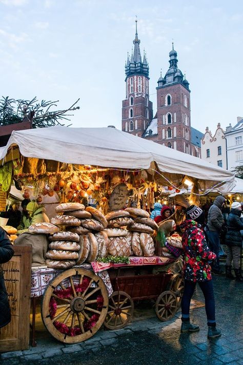 Krakow Christmas market, Poland Krakow Christmas, Krakow Christmas Market, Christmas Destinations, Christmas In Europe, Christmas Markets Europe, Poland Travel, Krakow Poland, Voyage Europe, Outdoor Market