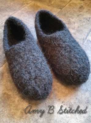 A Stitch At A Time for Amy B Stitched: TOASTY TOES Basic Felted Crocheted Slippers FREE Pattern Crocheted Slippers Free Pattern, Wool Slippers Pattern, Felted Slippers Pattern, Slippers Free Pattern, Crocheted Slippers, Felted Wool Slippers, Felted Crochet, Crochet Slippers Free Pattern, Diy Slippers