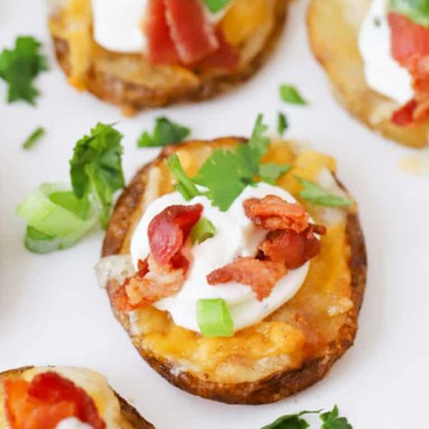 Easy Crispy Potato Bites Appetizer Appetizer - The Carefree Kitchen Potato Skin Bites, Loaded Potato Bites, Loaded Baked Potato Bites, Crispy Potato Bites, Oven Baked Potatoes, Ranch Dressing Dip, Baked Potato Slices, Sweet Potato Pecan, Best Potato Recipes