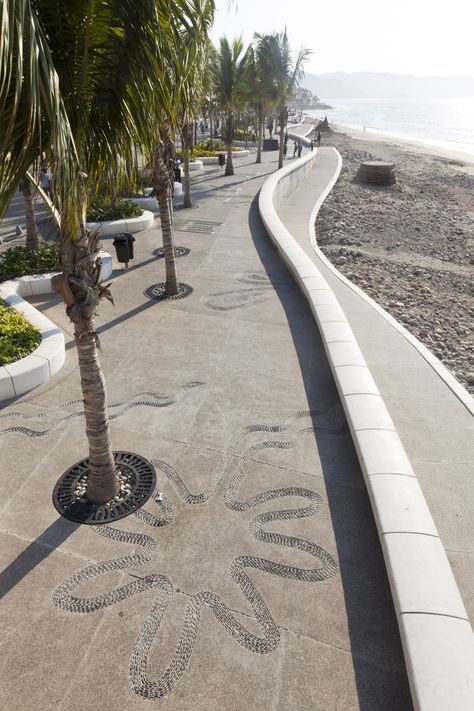 Image 3 of 27 from gallery of Puerto Vallarta Seafront / Trama Arquitectos. Photograph by Alejandro Cartagena Puerto Vallarta, Urban Planning, Wildlife Infographic, Front Landscaping, Urban Park, Parking Design, Beach Landscape, Urban Farming, Landscape Architect