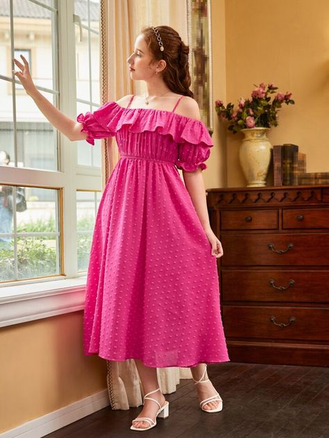 Causal Frocks, Ivy Fashion, Long Frock, Ruffle Trim Dress, Teen Girl Dresses, Girls Pink Dress, 1970s Dresses, Long Frocks